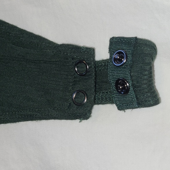 2 for $25  Banana Republic soft jersey type bodysuit in forest green - Picture 4 of 6